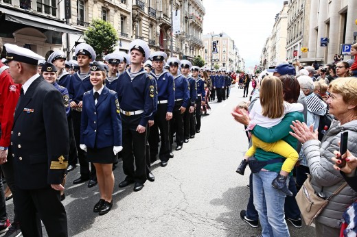 CREW PARADE